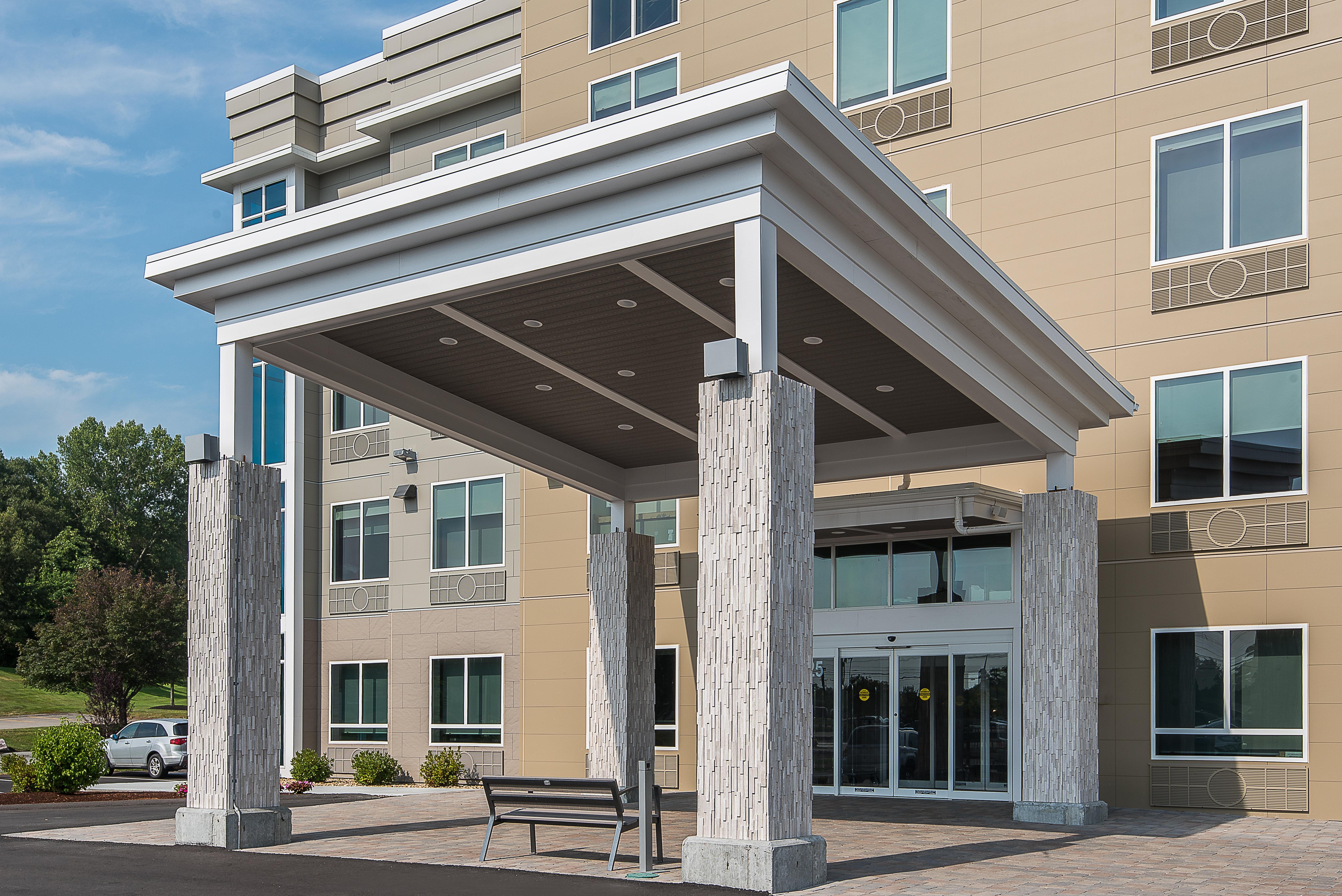 Holiday Inn Express & Suites Norwood, An Ihg Hotel Exterior foto
